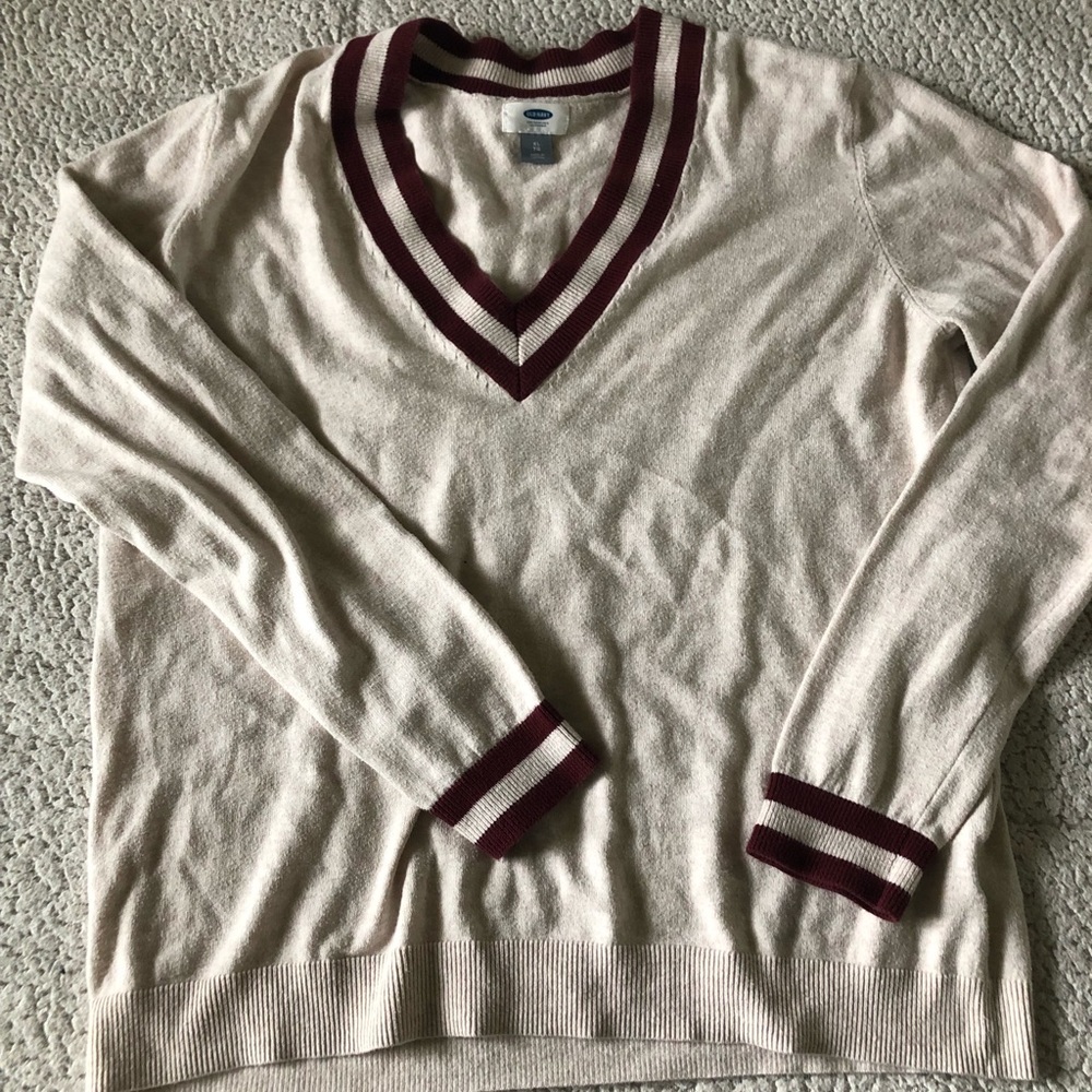 woman’s XL old navy cream sweater with red stripes on neck and sleeves